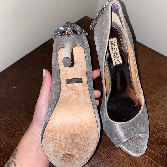 Badgley Mischka Kiara Platform Pumps - Picture 7 of 7